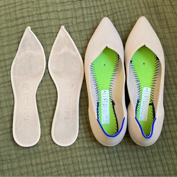 Rothy’s The Point flat in Ecru (neutral cream) with gorgeous tortoiseshell sole - Picture 3 of 3